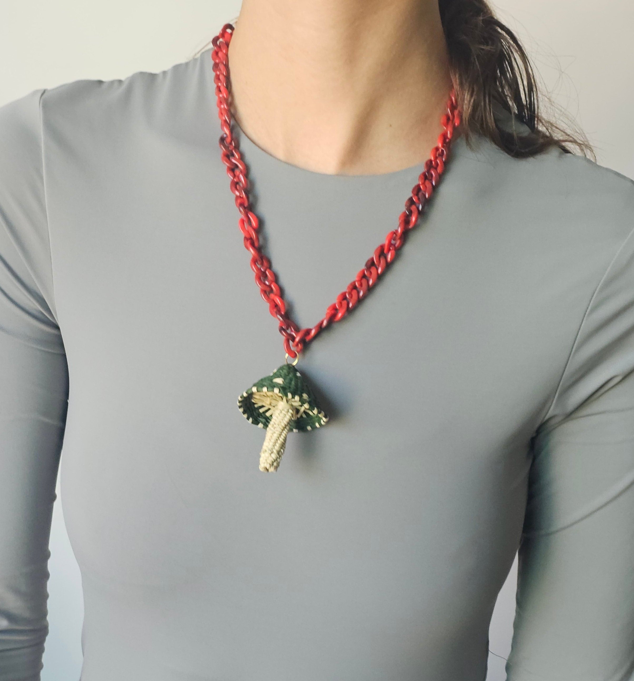 Hongo verde - tejido en rafia