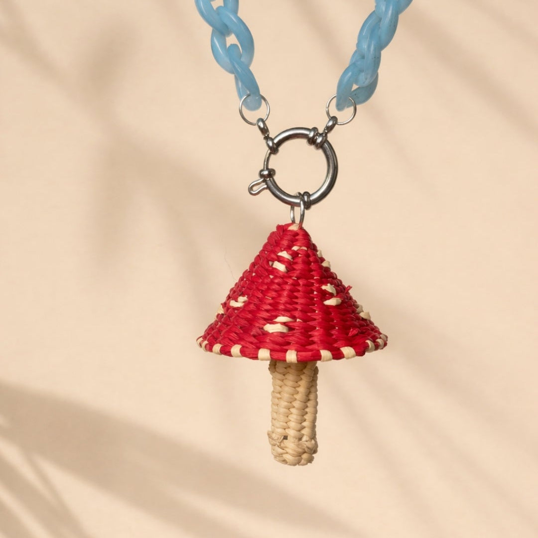 Hongo rojo - tejido en rafia